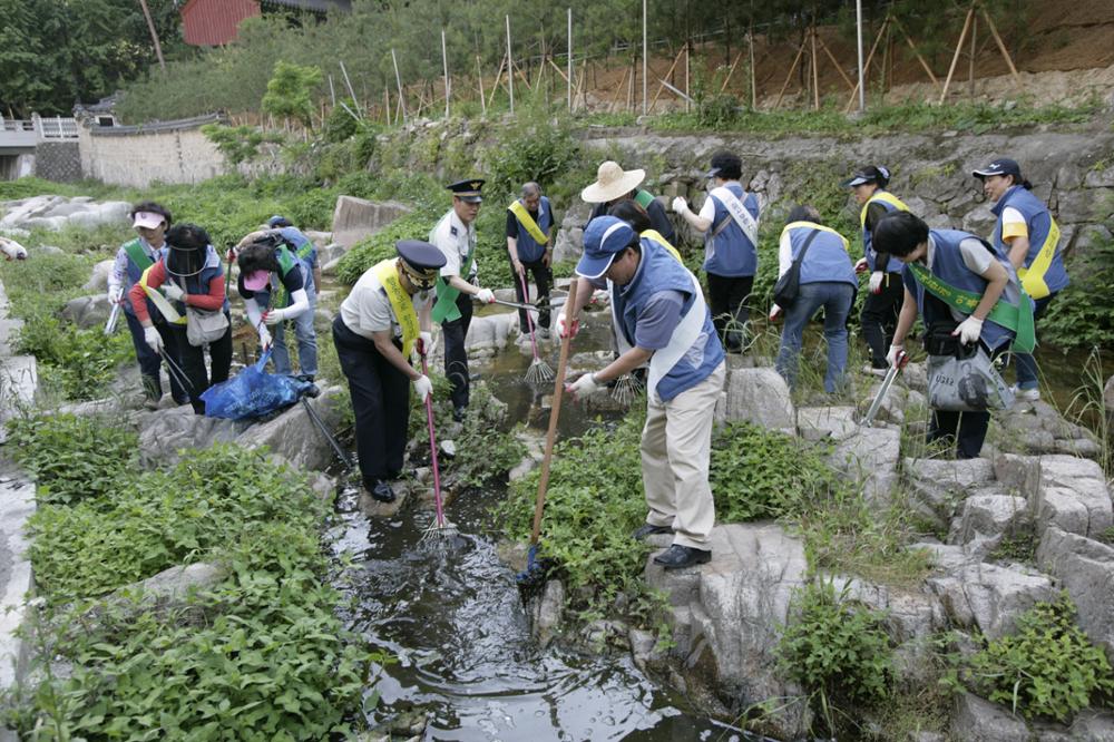 2009 환경의날 중랑천 정화활동 (6)