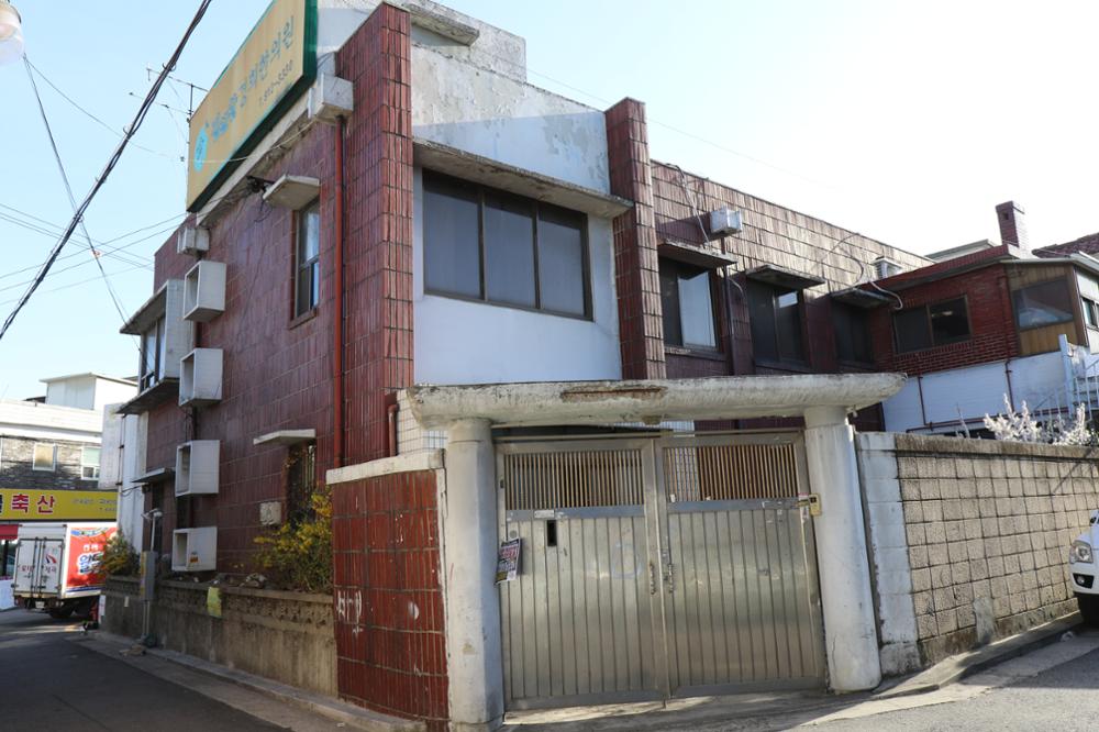 70년대 이층 건물 한의원(3)