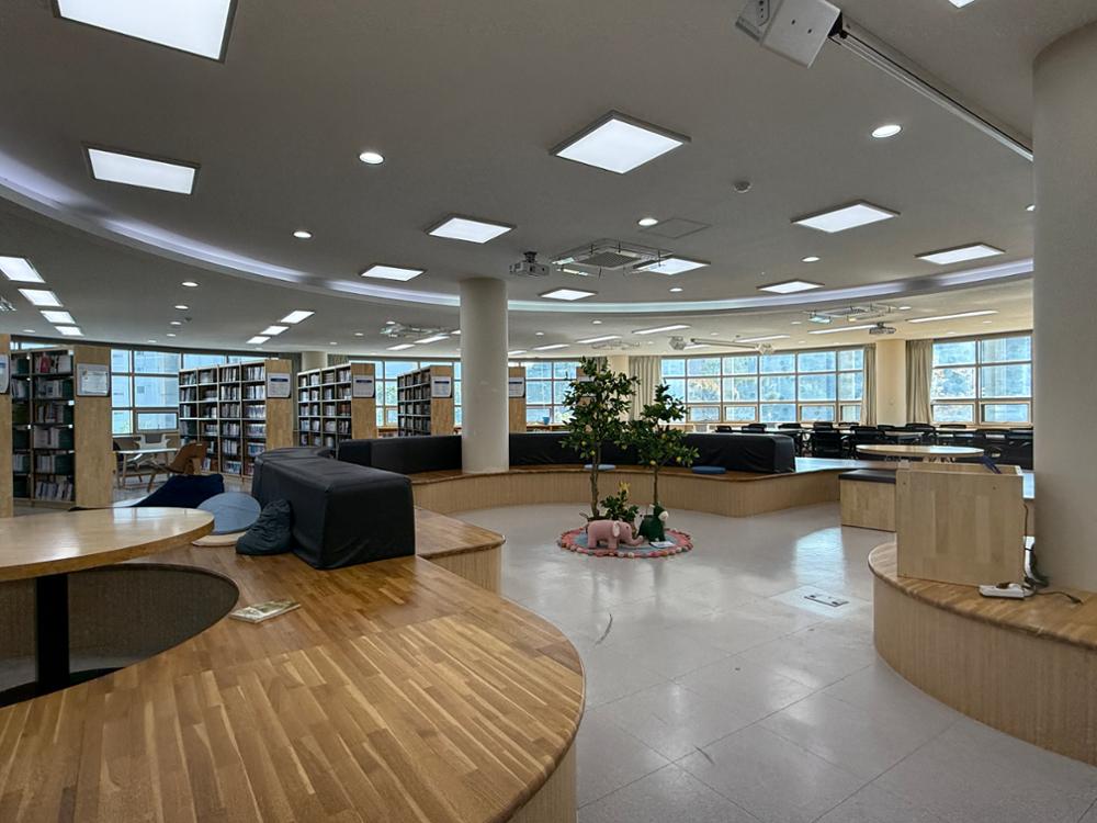 경동고등학교 도서관 '동지관'