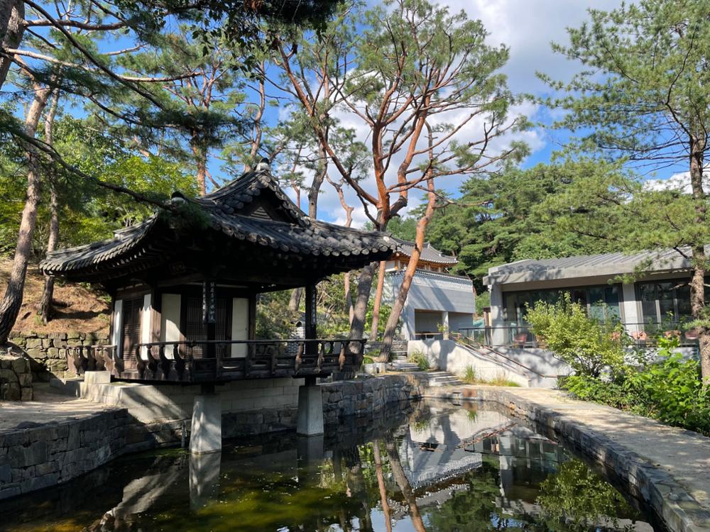 국민대학교 명원박물관 정원