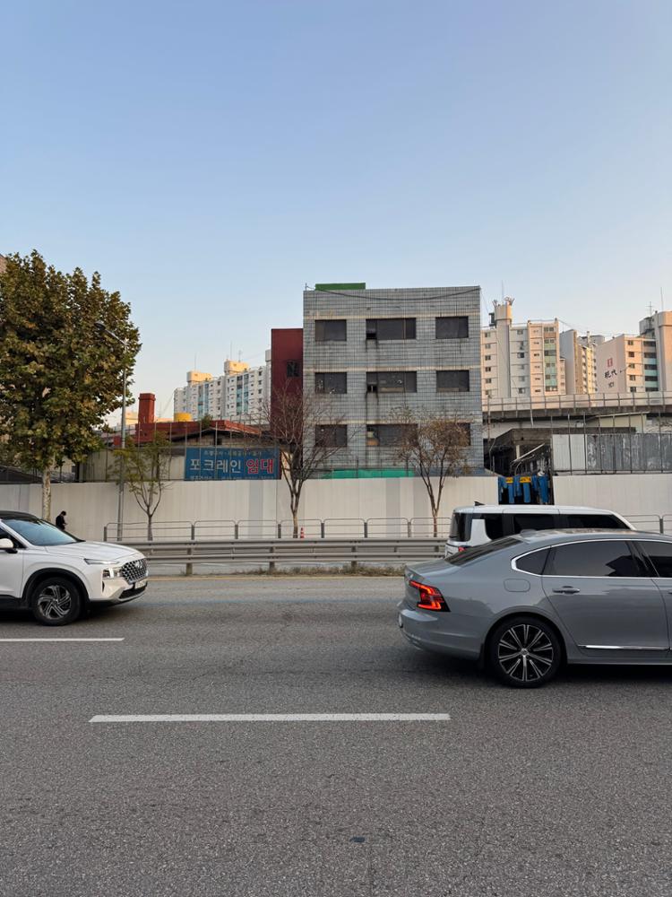 길음역 인근 빈 건물(3)