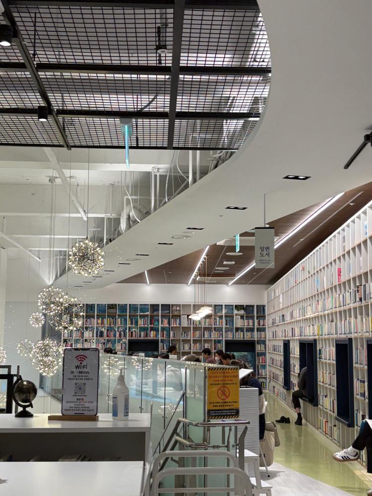 서울·성북 미디어문화마루 글빛도서관 2층