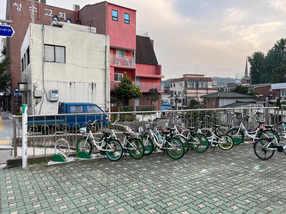 북한산보국문역 근처 따릉이 보관소