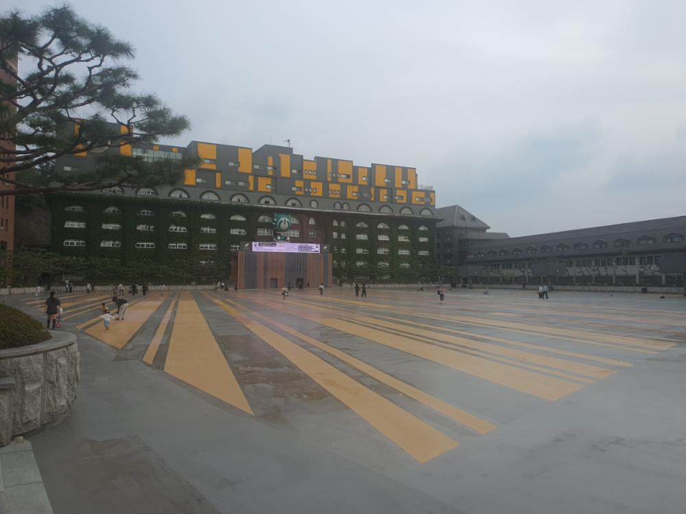 서경대학교 중앙광장