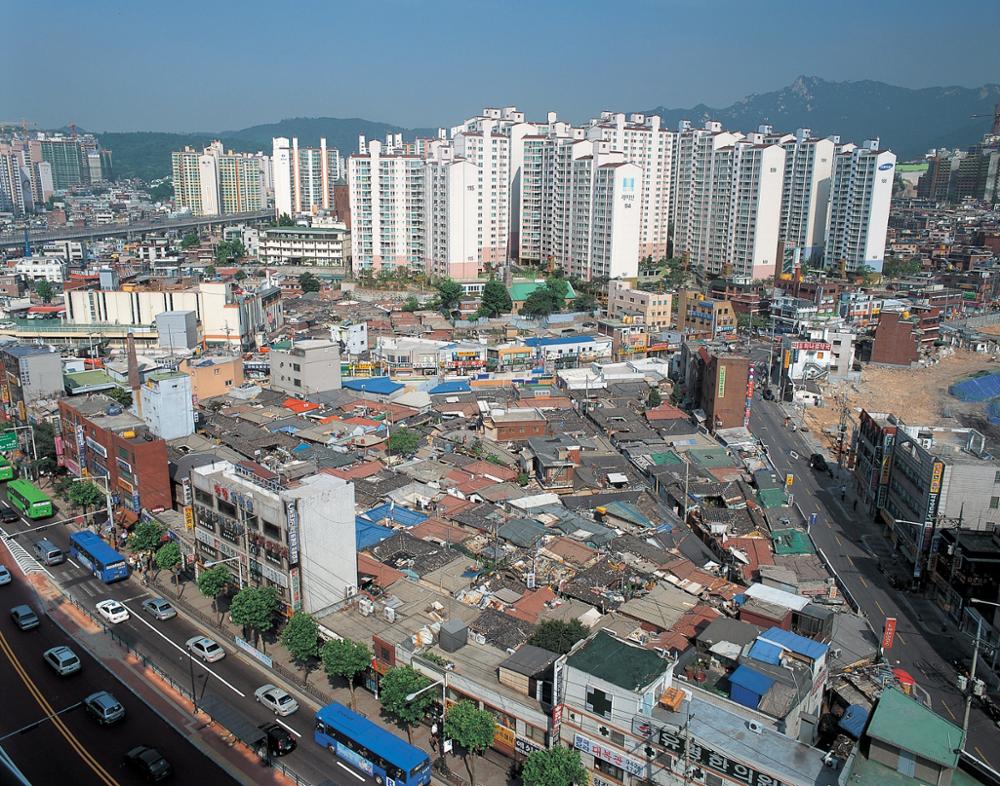 재개발 전의 길음뉴타운 입구 전경