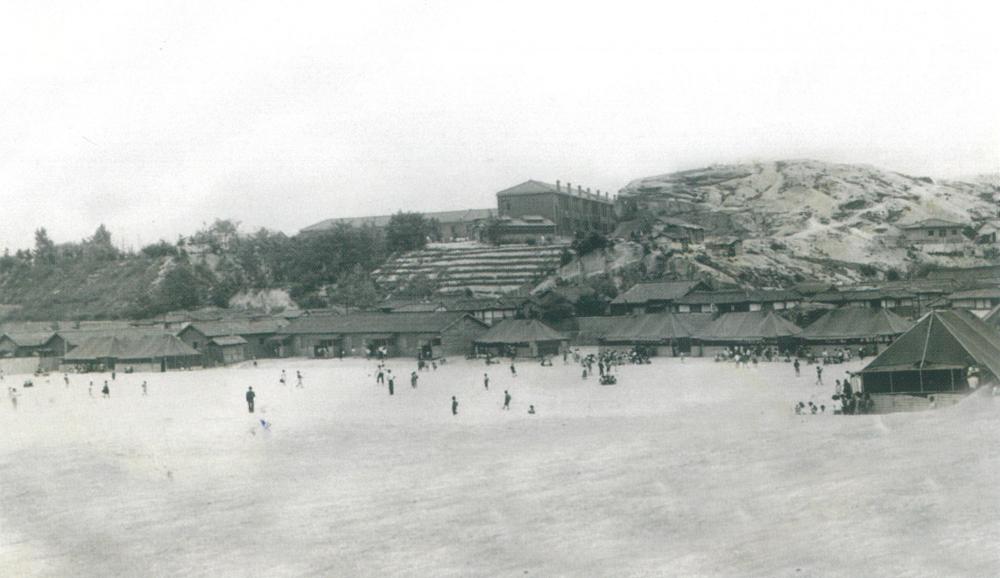 1955년 삼선초등학교 운동장 및 천막교실