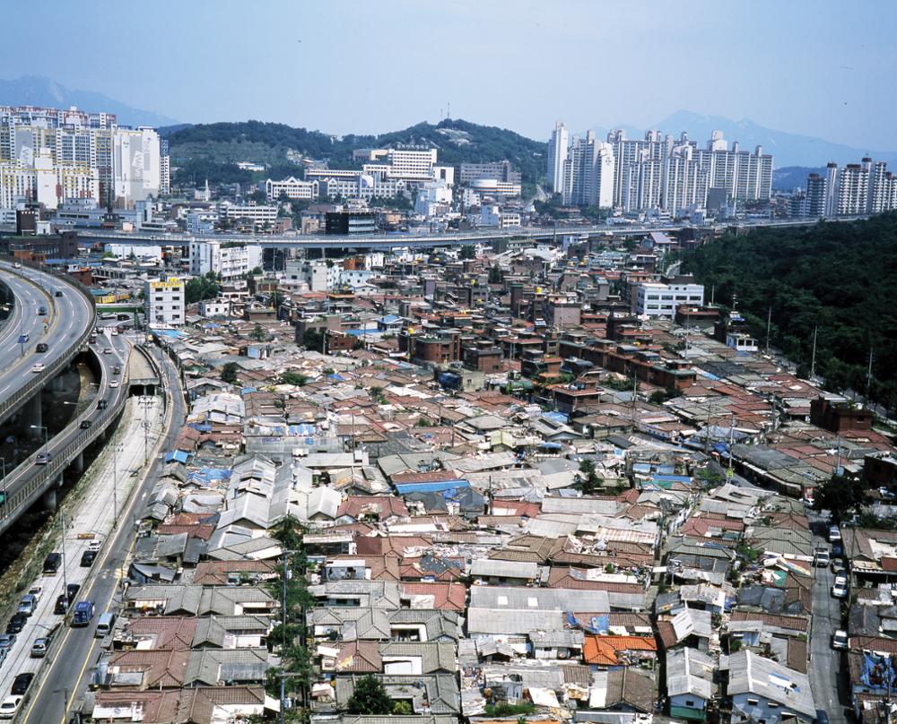 월곡2동 주택재개발지역 철거 전 주택들