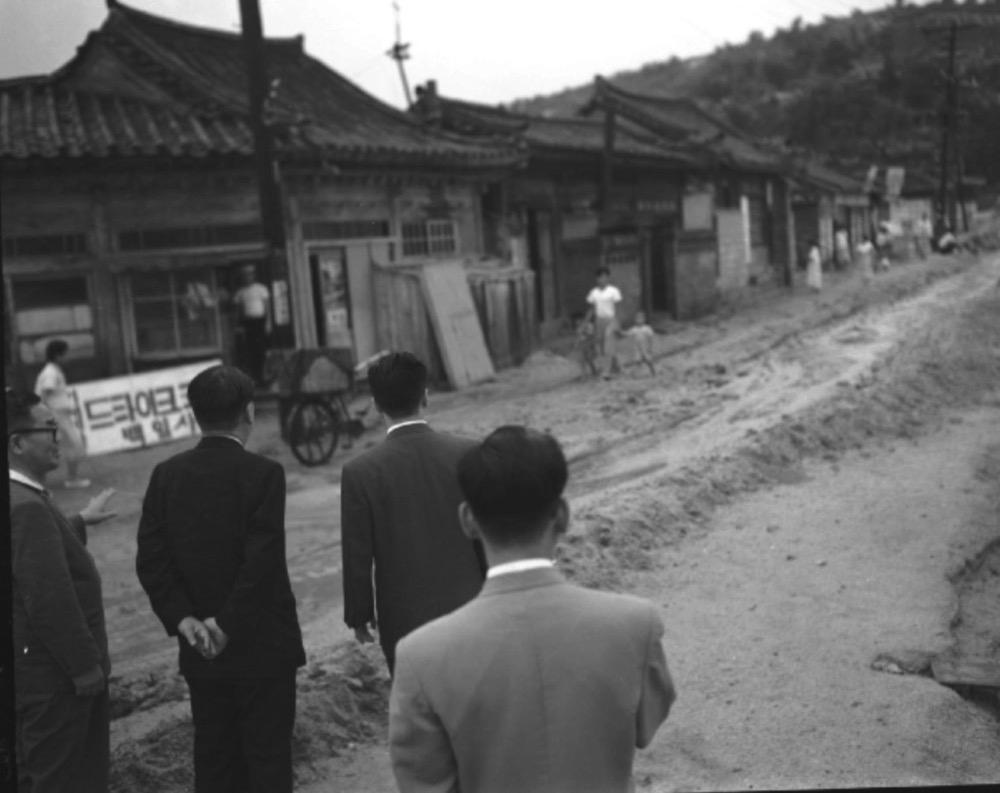 임흥순 서울시장, 보문동 시찰(2)