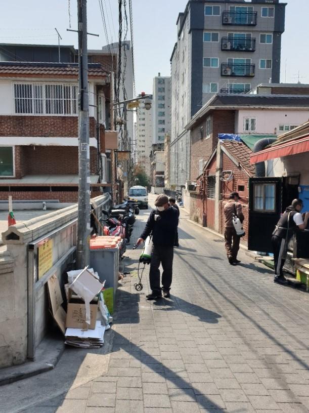 길음1동 주택가 방역소독