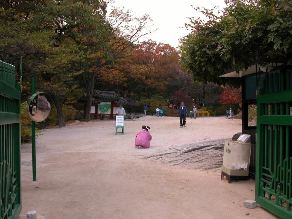 [2004] 정릉 출입구