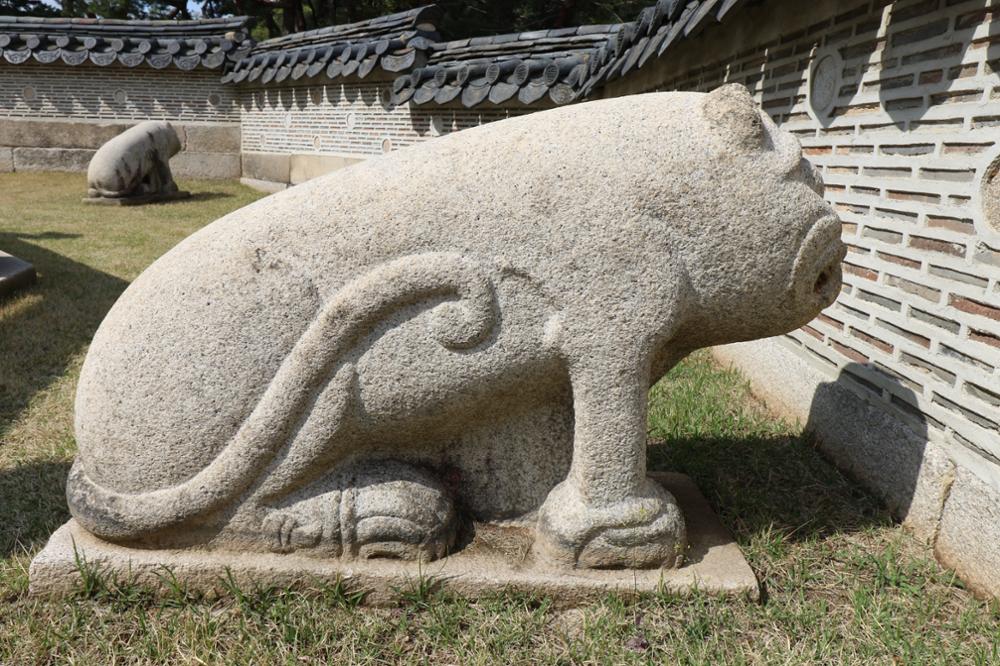 의릉 경종 석호1(우) 좌측면