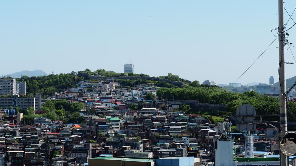 성북로4길에서 바라 본 삼선동 일대와 장수마을(1)