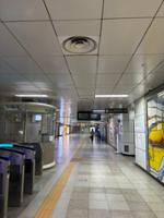 길음역 1, 2, 3, 4번 출구 방면 개찰구 모습