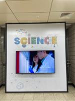 상월곡역 사이언스 스테이션 광고판