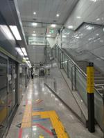 우이신설선 보문역 탑승대합실 계단