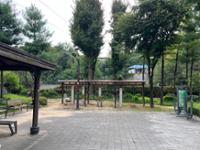 정릉천 옆 공원